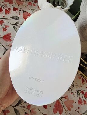 KKW Fragrance Opal Energy